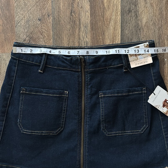 Sincerely Jules Denim Mini Zip Up Skirt NWT - Picture 3 of 7